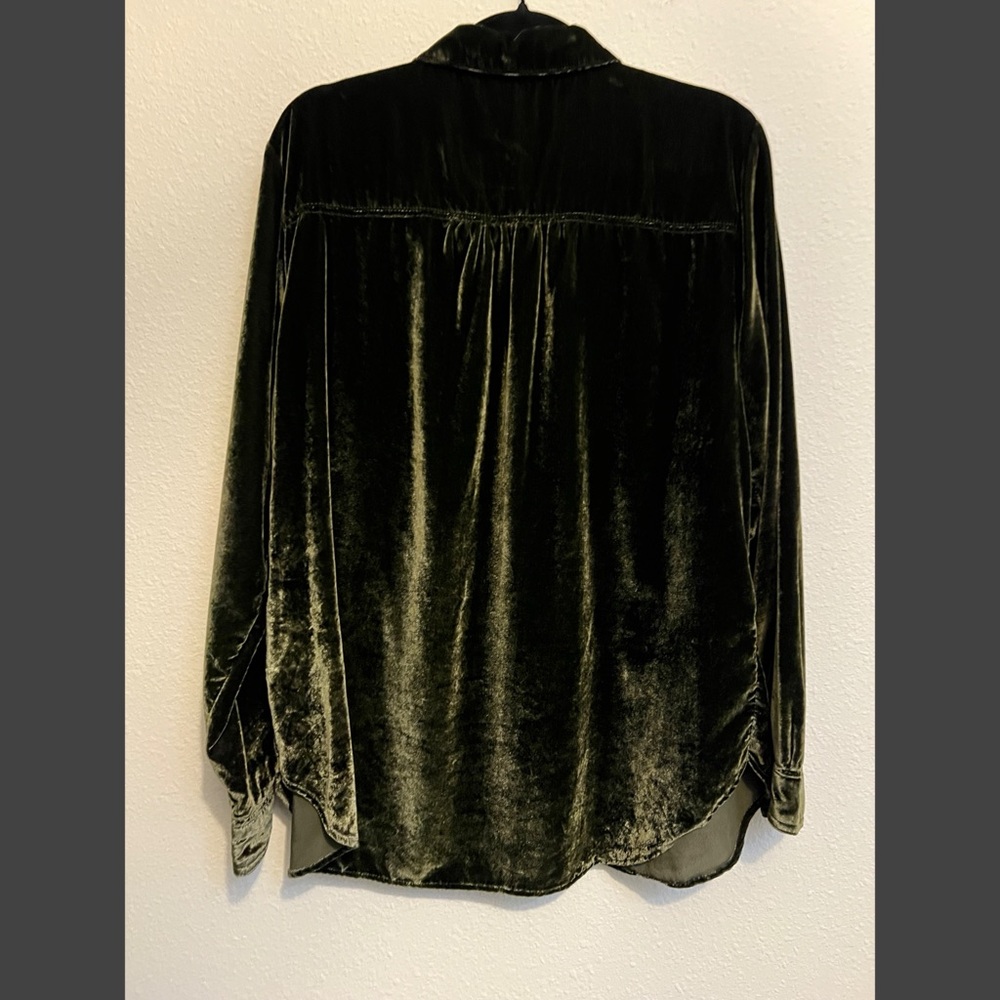 #1607 Anthropologie Pilcro Relaxed Velvet green button down top Large - Picture 5 of 6